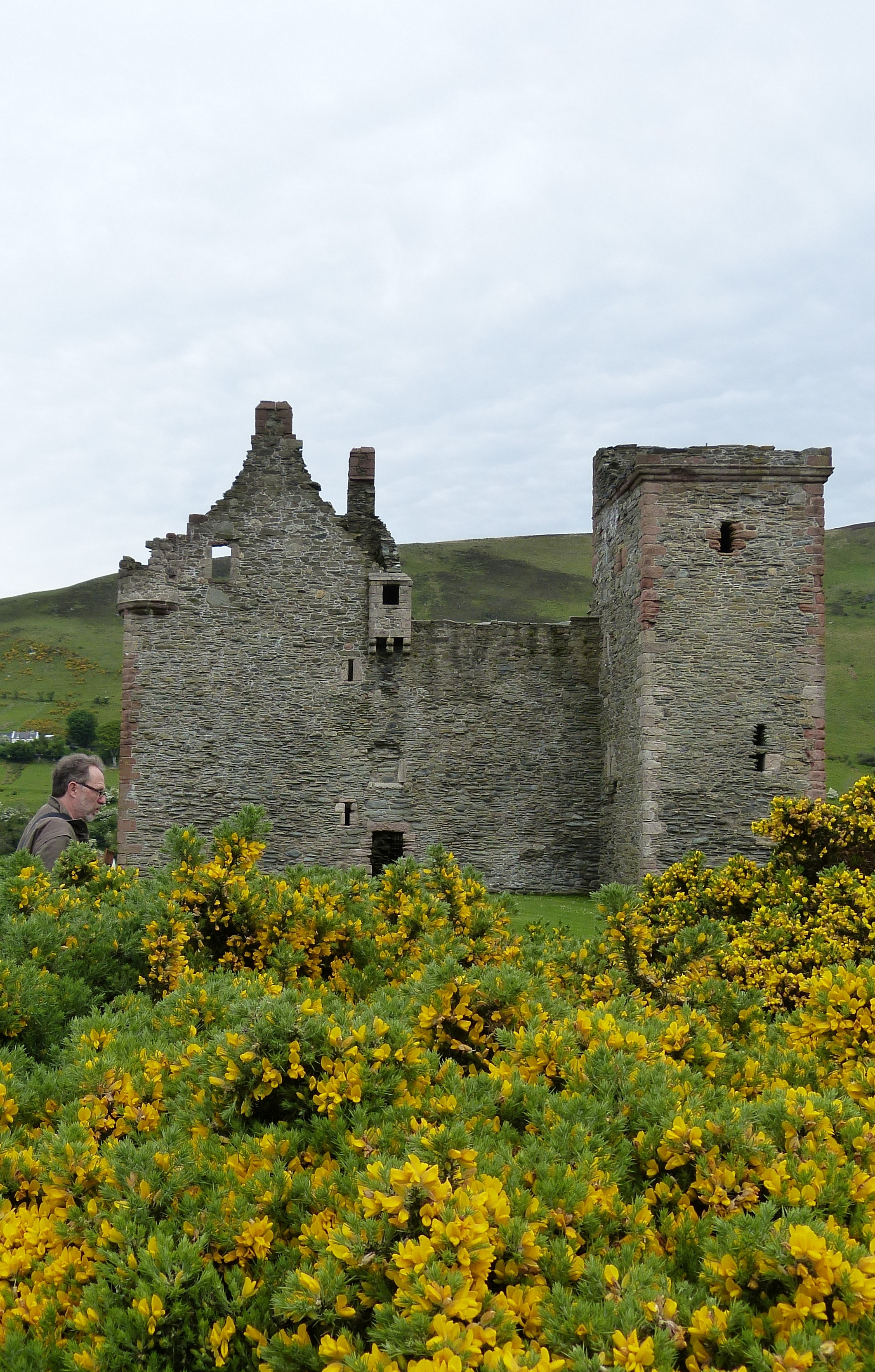 Lochranza Castle - photo: LCTours