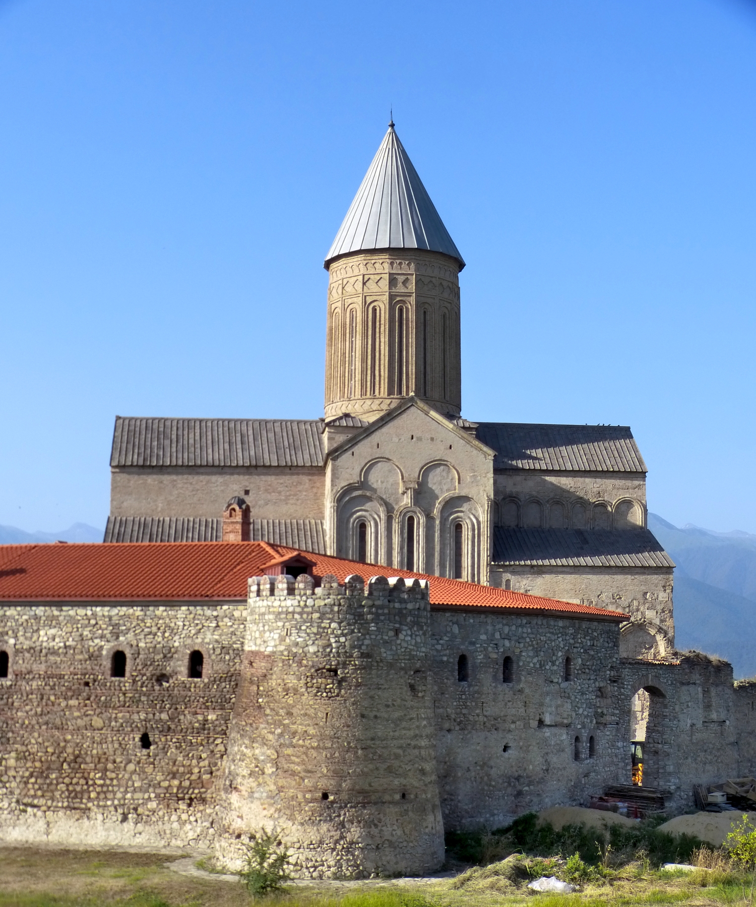 Kloster Alaveri - photo: LCTours