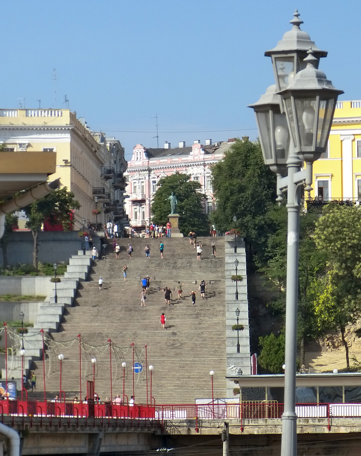 Die Potemkin-Treppe in Odessa photo: LCTours